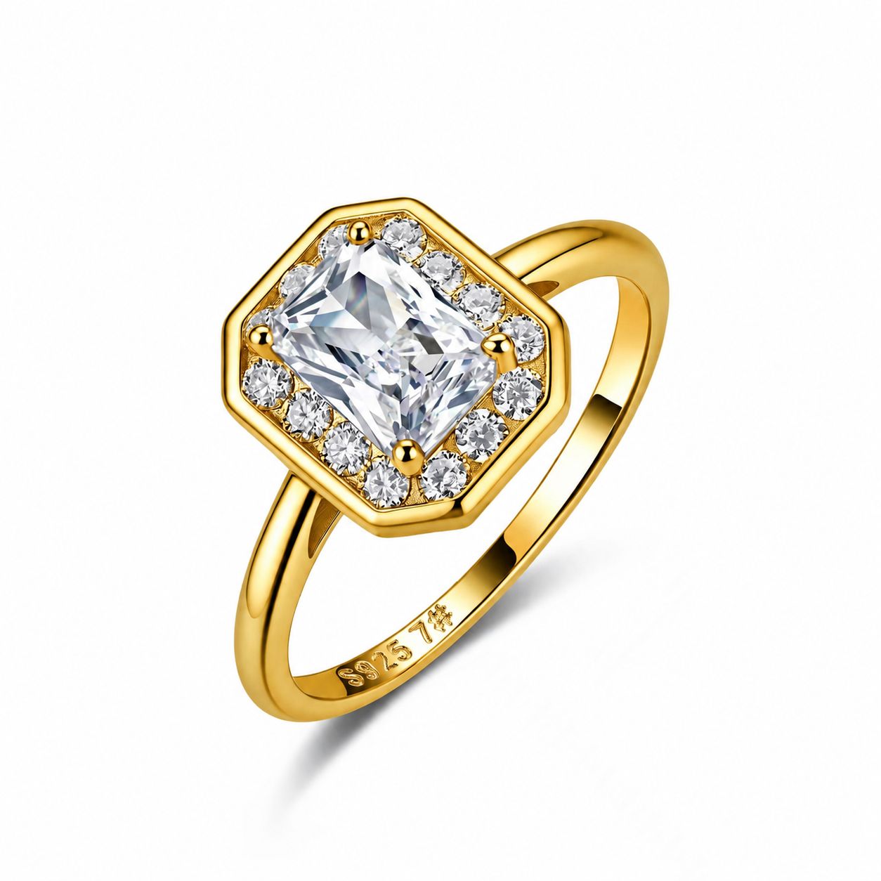 Harbor Light Ring in gold